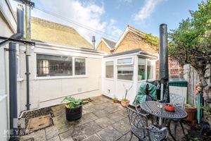 Photo 1- click for photo gallery